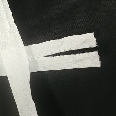 white zipper tape